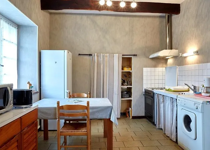 Charmante Maison Familiale A La Campagne, Proche Foret, Avec Wifi, Ping-pong Et Panier De Basket - Fr-1-306-1152 Le Gâvre